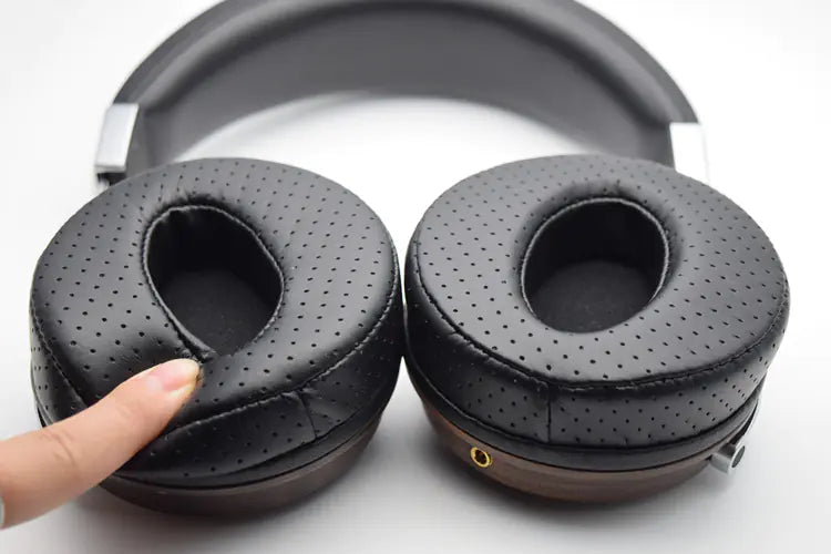 Wired HIFI Headphones for Music and Gaming (Over-ear)