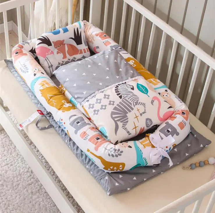 Foldable Portable Crib with Bionic Infant Mattress