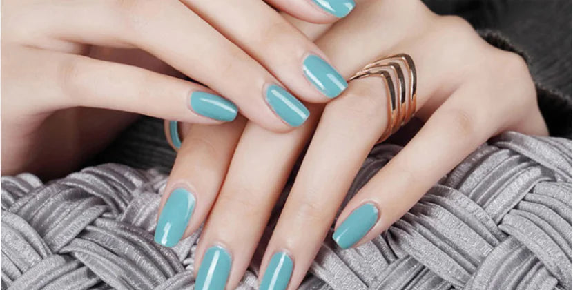 Nail Polish and Nail Gel for Manicure Use