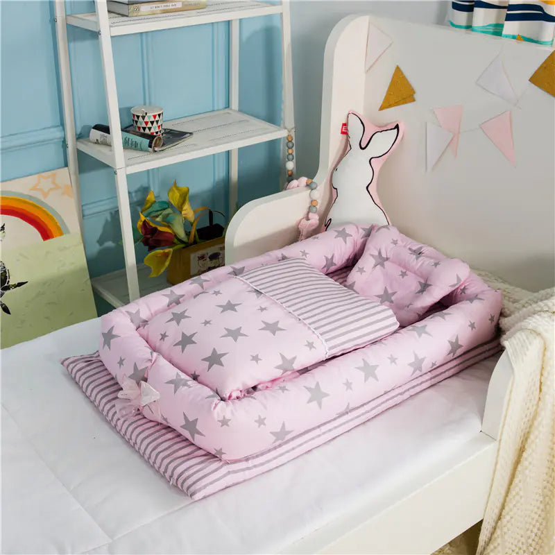Foldable Portable Crib with Bionic Infant Mattress