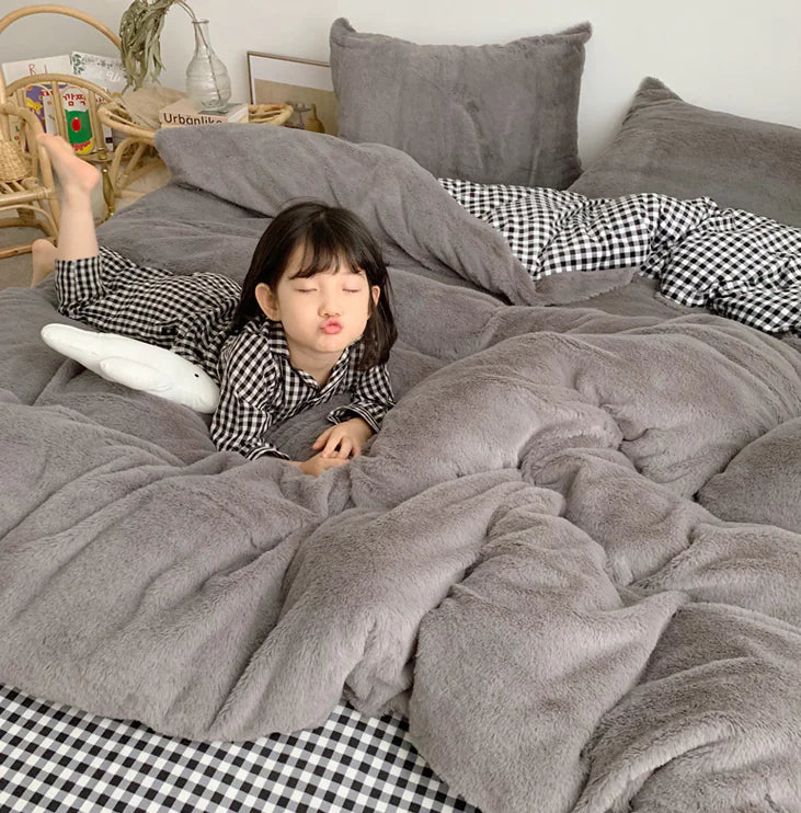 Korean Princess Style Bunny Plush Bedding Set (4 Pieces)