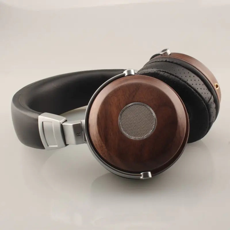 Wired HIFI Headphones for Music and Gaming (Over-ear)